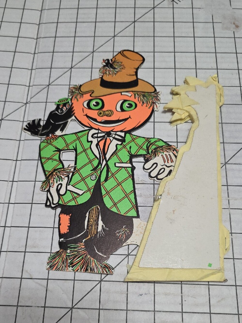 Scarecrow W Crow & Honeycomb Stalks VTG Beistle 11" T X 12.5"W - Picture 8 of 14